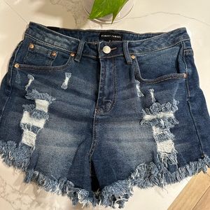 Almost Famous size 7 jean shorts